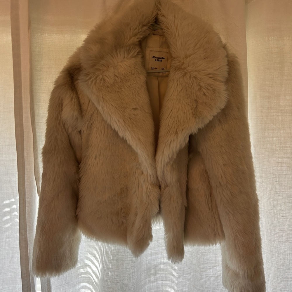 Abercrombie faux fur coat